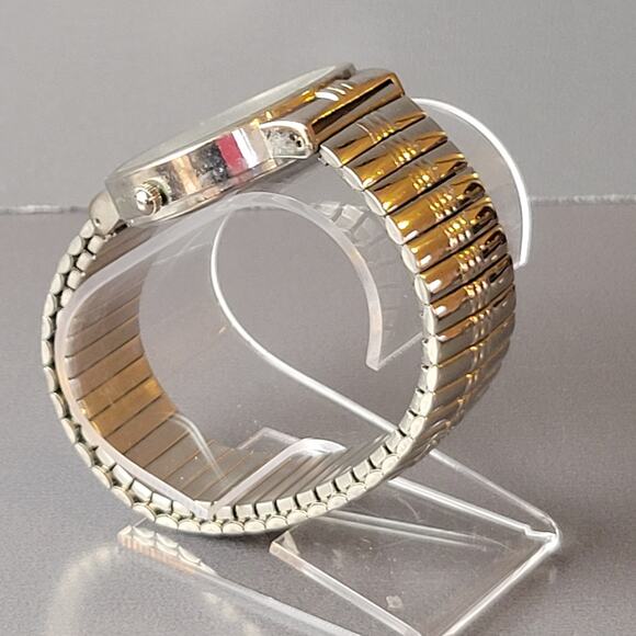 Details Mens Quartz Watch Silver Dial Expansion Band Stainless Steel Back Tested - Picture 3 of 15